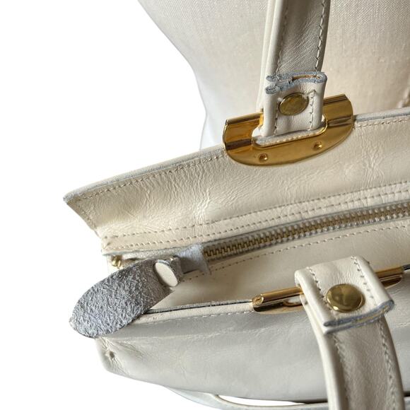 Cream Leather Purse - Picture 3 of 4